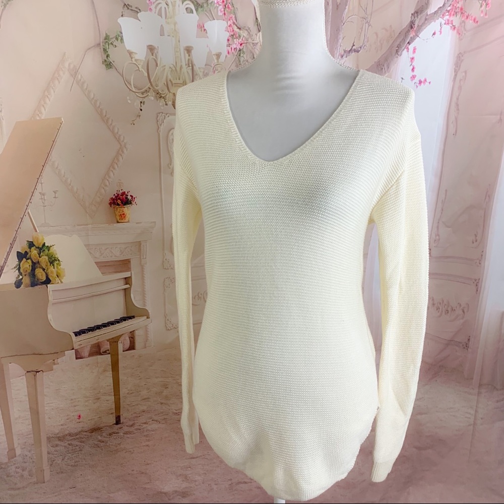 Aritzia Wilfred Free Wolter Sweater in Cream - Picture 1 of 12
